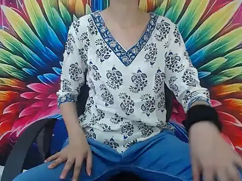 Farhana beautyfull online show from 06-12-26, 04:44