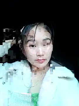 Snapshot of yula-bi chatting on 12-21-25, 12:40 yula-bi online show from 12-21-25, 12:40