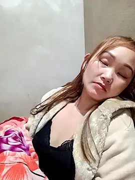 Snapshot of yula-bi chatting on 02-05-26, 11:42 yula-bi online show from 02-05-26, 11:42