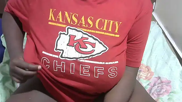 Snapshot of HII- chatting on 01-18-26, 01:48 HII- online show from 01-18-26, 01:48