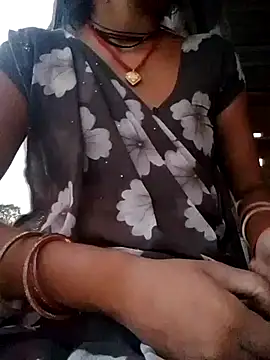 Snapshot of mantraverma chatting on 06-11-26, 01:53 mantraverma online show from 06-11-26, 01:53