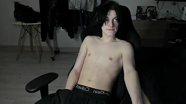 Snapshot of JohnGaliano chatting on 05-25-26, 09:43 JohnGaliano online show from 05-25-26, 09:43