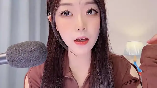 smalldaisy online show from 04-26-26, 02:42