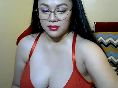 Snapshot of celine_margo chatting on 09-22-25, 05:31 celine margo online show from 09-22-25, 05:31