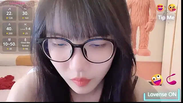 Snapshot of zhnmjx2025 chatting on 02-26-26, 02:27 zhnmjx2025 online show from 02-26-26, 02:27