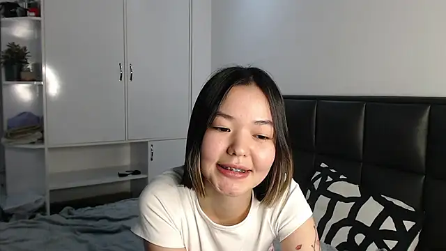 Snapshot of niia_mur chatting on 02-22-26, 05:55 niia mur online show from 02-22-26, 05:55