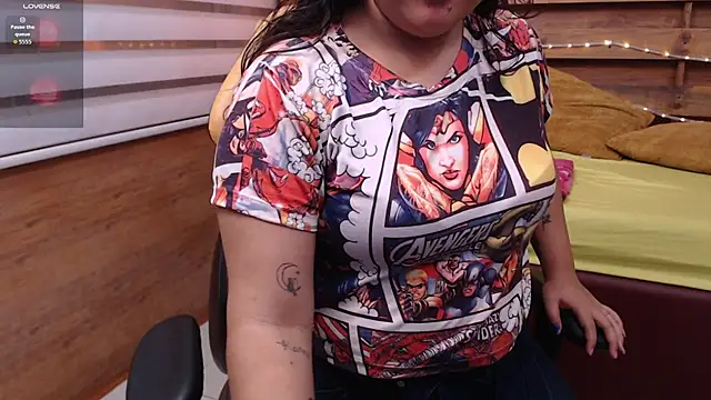 Snapshot of carolina_canndy chatting on 02-20-26, 01:57 carolina canndy online show from 02-20-26, 01:57