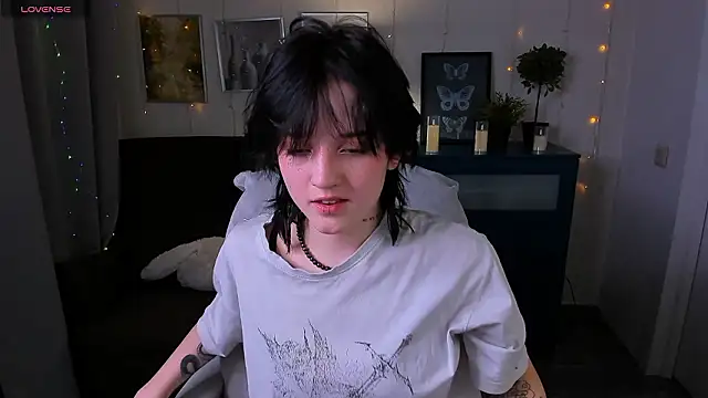 SarahShelby online show from 03-11-26, 03:29