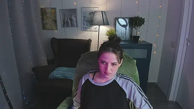 SarahShelby online show from 06-13-26, 05:00