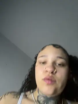 Snapshot of urprettygirlleenay chatting on 03-05-26, 10:06 urprettygirlleenay online show from 03-05-26, 10:06