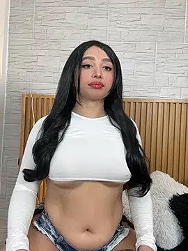 Snapshot of Electra_Joness chatting on 02-14-26, 01:02 Electra Joness online show from 02-14-26, 01:02