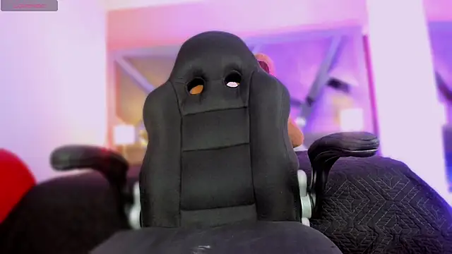 Snapshot of Charlotteinpole chatting on 02-24-26, 03:48 Charlotteinpole online show from 02-24-26, 03:48