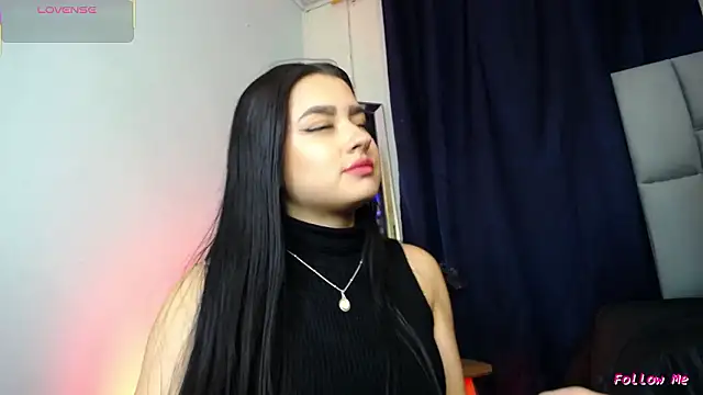 Snapshot of Emilyy05_ chatting on 03-03-26, 03:12 Emilyy05 online show from 03-03-26, 03:12