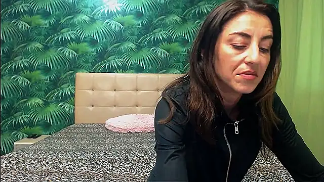 Stella John online show from 01-20-25, 09:03