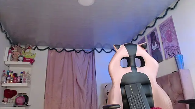 violett brown9 online show from 07-23-26, 06:44