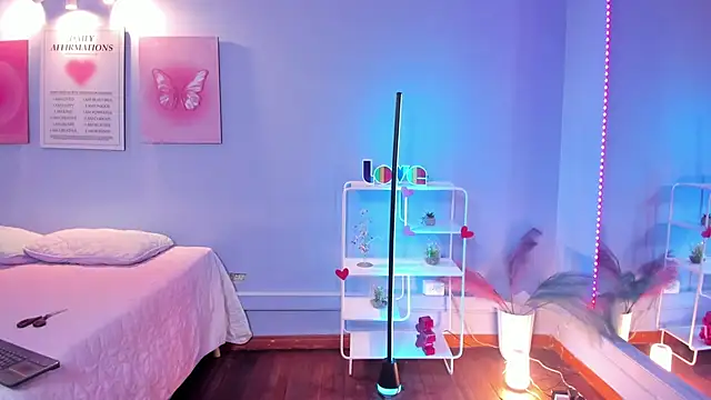 kyoto Aoki online show from 02-17-26, 07:31