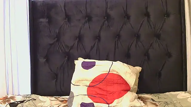 DesiredQueen27 online show from 06-28-26, 02:56