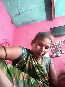 Snapshot of Rakhi_cut chatting on 06-15-26, 12:40 Rakhi cut online show from 06-15-26, 12:40