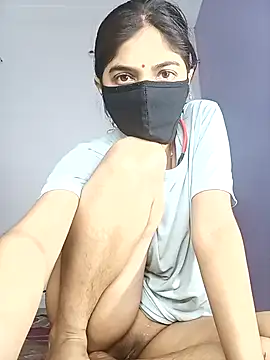 Curvy Kavya online show from 01-17-26, 03:06