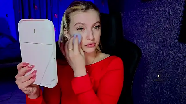 Snapshot of Eva_Vibe_ chatting on 02-24-26, 04:05 Eva Vibe online show from 02-24-26, 04:05