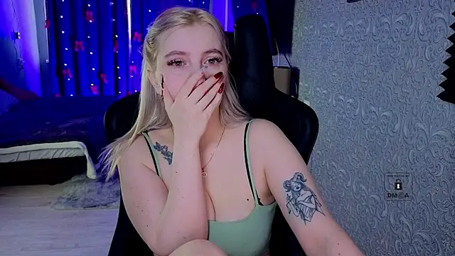 Snapshot of Eva_Vibe_ chatting on 03-10-26, 05:45 Eva Vibe online show from 03-10-26, 05:45