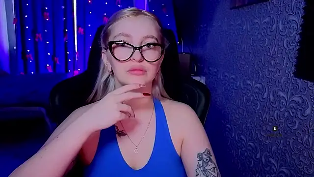 Snapshot of Eva_Vibe_ chatting on 03-13-26, 04:52 Eva Vibe online show from 03-13-26, 04:52