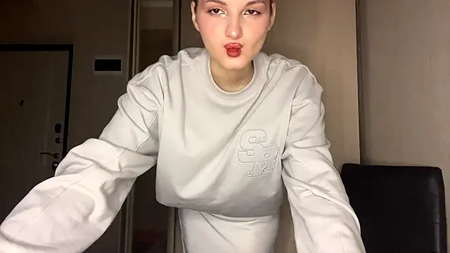 EmllyLighty online show from 01-11-26, 08:30