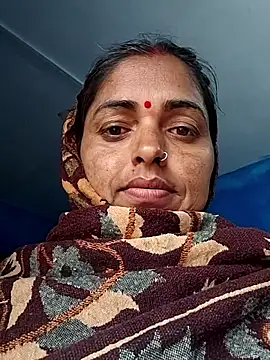 Snapshot of Mahima_rani34 chatting on 02-03-26, 03:15 Mahima rani34 online show from 02-03-26, 03:15