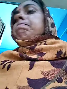 Snapshot of Mahima_rani34 chatting on 02-19-26, 01:12 Mahima rani34 online show from 02-19-26, 01:12