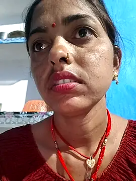 Snapshot of Mahima_rani34 chatting on 02-22-26, 10:52 Mahima rani34 online show from 02-22-26, 10:52