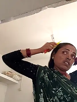 Snapshot of Mahima_rani34 chatting on 03-08-26, 07:56 Mahima rani34 online show from 03-08-26, 07:56