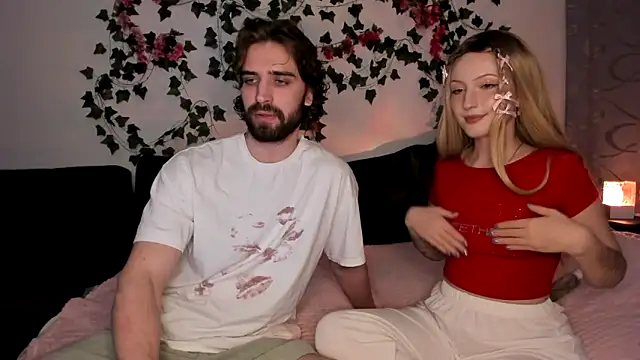 Snapshot of Stacy_Liam chatting on 03-08-26, 03:27 Stacy Liam online show from 03-08-26, 03:27