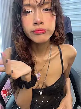 Snapshot of HampenSweet chatting on 03-06-26, 01:18 HampenSweet online show from 03-06-26, 01:18