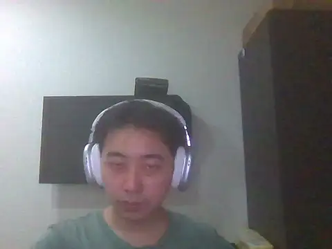 Snapshot of AJIJI1010 chatting on 03-26-26, 06:35 AJIJI1010 online show from 03-26-26, 06:35