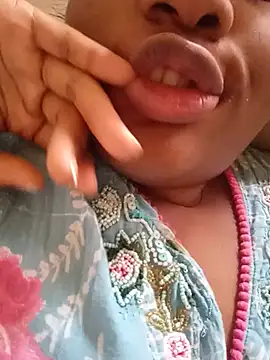 Snapshot of amorasecy chatting on 06-20-26, 12:30 amorasecy online show from 06-20-26, 12:30