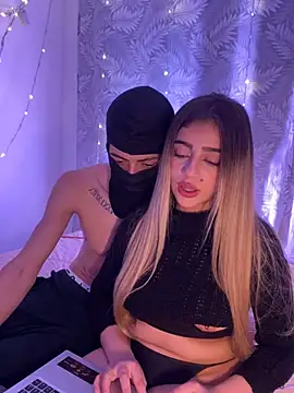 Snapshot of cute_emmma chatting on 01-14-26, 05:46 cute emmma online show from 01-14-26, 05:46