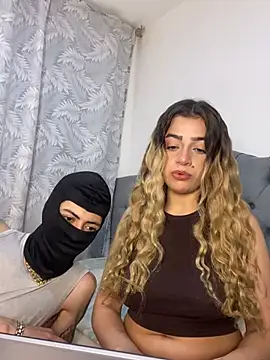 Snapshot of cute_emmma chatting on 02-02-26, 11:20 cute emmma online show from 02-02-26, 11:20