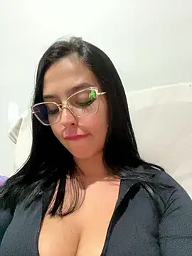 jujuarantes  2026 online show from 01-17-26, 10:13