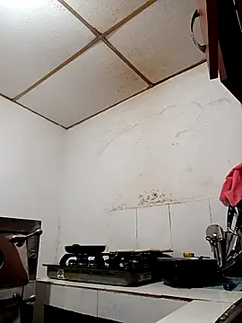 Snapshot of thonychatoA357 chatting on 02-11-26, 12:37 thonychatoA357 online show from 02-11-26, 12:37