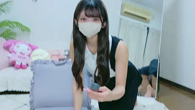 Kiki-jpn online show from 05-27-26, 12:02