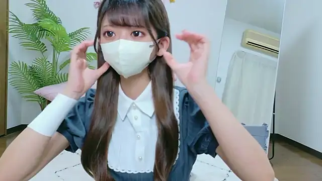 Kiki-jpn online show from 06-10-26, 09:35
