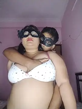 Snapshot of DesiSeductress chatting on 03-26-26, 06:24 DesiSeductress online show from 03-26-26, 06:24