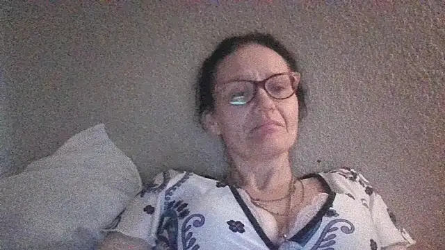 CrownedCuppa online show from 04-08-26, 09:15