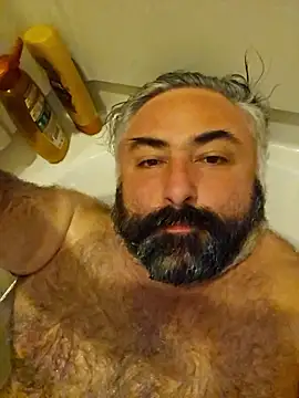 Snapshot of MacGuyver20 chatting on 01-13-26, 06:40 MacGuyver20 online show from 01-13-26, 06:40