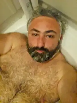 Snapshot of MacGuyver20 chatting on 02-14-26, 05:59 MacGuyver20 online show from 02-14-26, 05:59