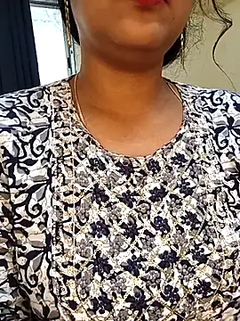 Snapshot of Deshi_bhabhi143 chatting on 02-09-26, 06:28 Deshi bhabhi143 online show from 02-09-26, 06:28