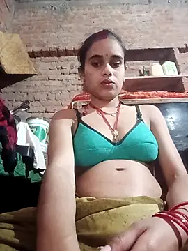 Snapshot of Fency_Love143 chatting on 02-10-26, 11:47 Fency Love143 online show from 02-10-26, 11:47