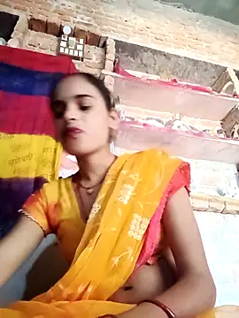 Snapshot of Fency_Love143 chatting on 02-15-26, 07:51 Fency Love143 online show from 02-15-26, 07:51