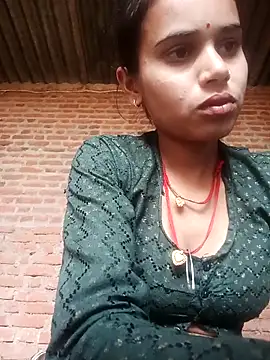 Snapshot of Fency_Love143 chatting on 02-18-26, 11:28 Fency Love143 online show from 02-18-26, 11:28