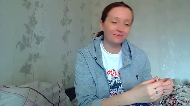 CrystallAngel online show from 04-18-26, 01:04